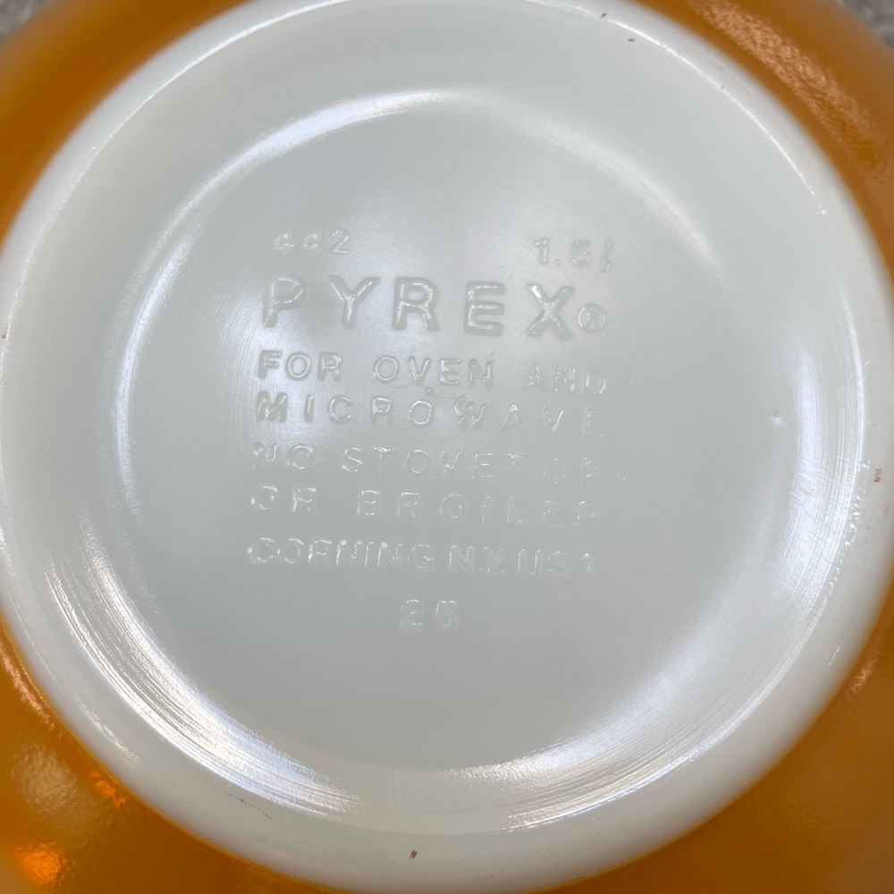 Vintage Pyrex Bowls Set Butterfly Gold Cinderella Butterflies 3 Pc Antique MCM - Picture 15 of 16